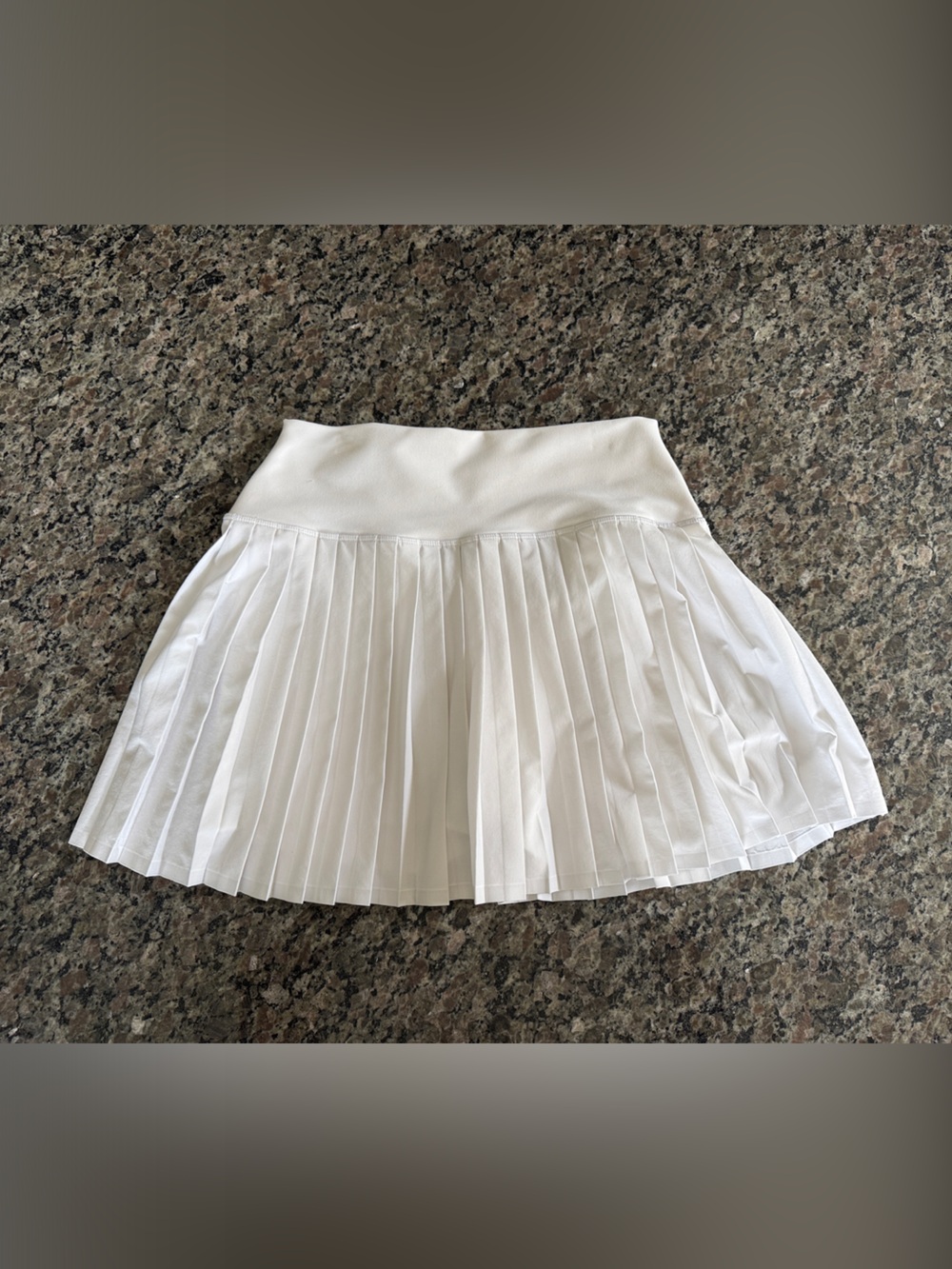 Abercrombie & Fitch White Pleated Skirt